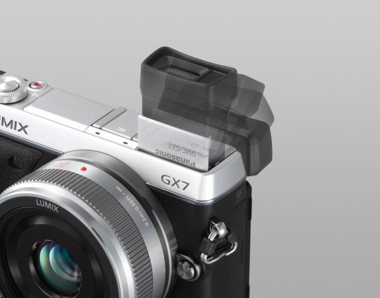 Panasonic GX7, un hybride compact haut de gamme en présentation