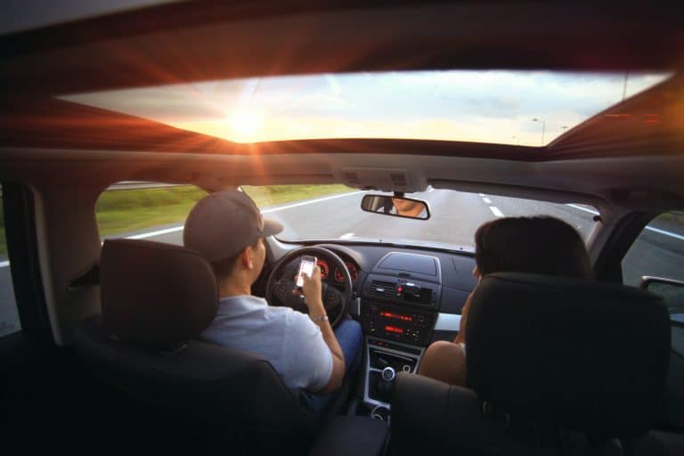 Chauffeur privé offrant confort et services de qualité pour vos déplacements